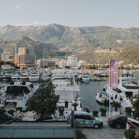 Regina Apartments Budva Eksteriør billede