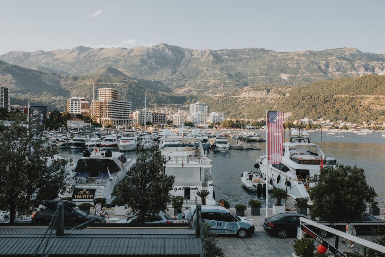 Regina Apartments Budva Eksteriør billede